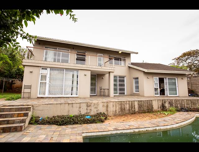 3 BEDROOM HOUSE FOR SALE IN OVERPORT